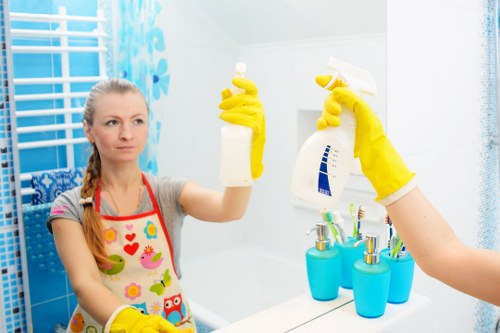 Cleaner in Shoreditch for modern home and office cleaning