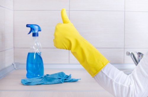 Detailed deep cleaning of bathroom surfaces in Shoreditch